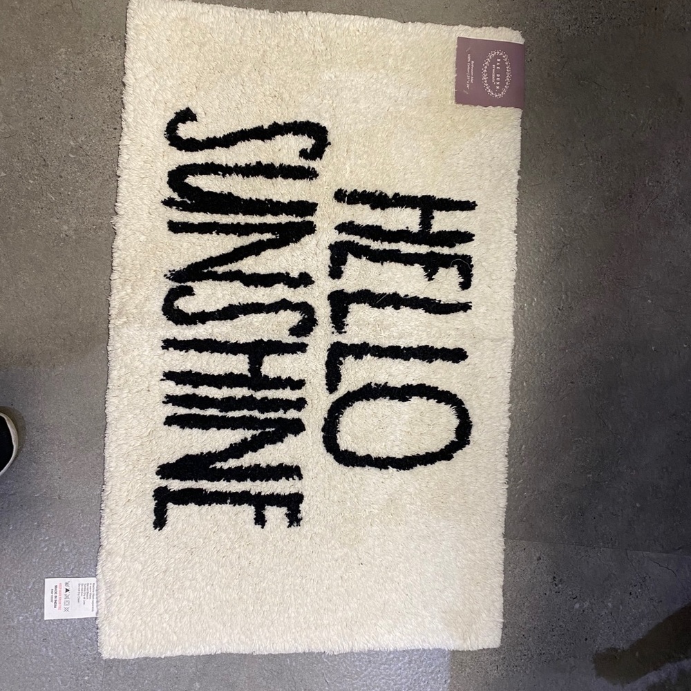 Rae Dunn hello sunshine bath mat